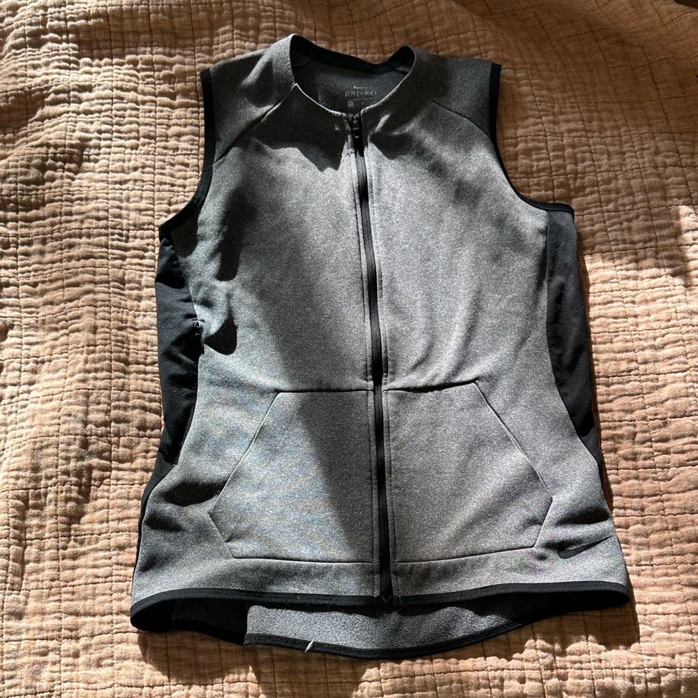 Nike Dri-FIT Charcoal Golf Vest